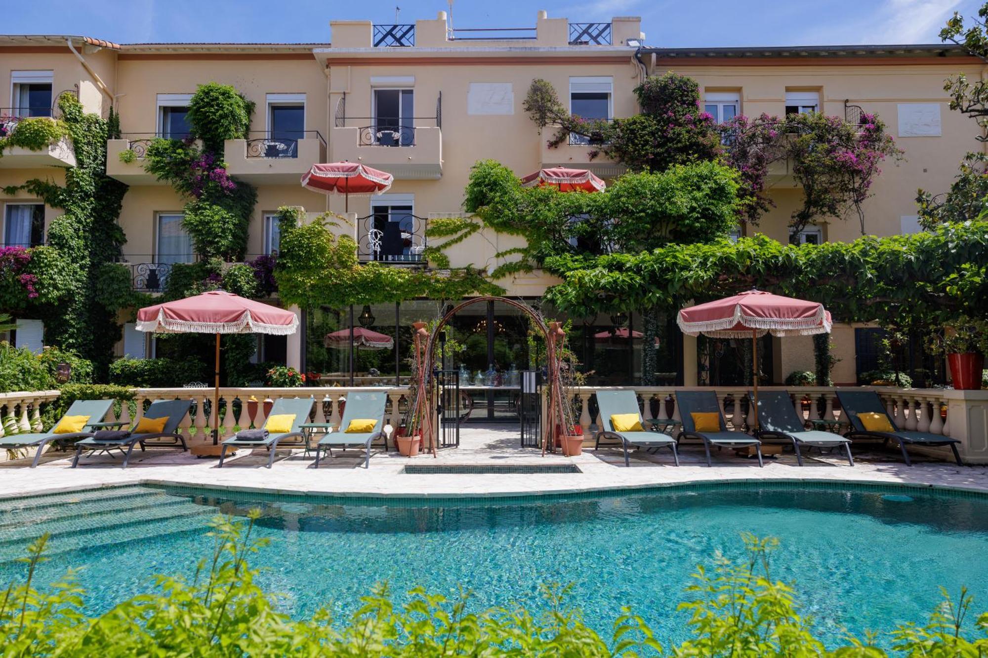 Hôtel Sainte Valérie Juan-les-Pins Exterior foto