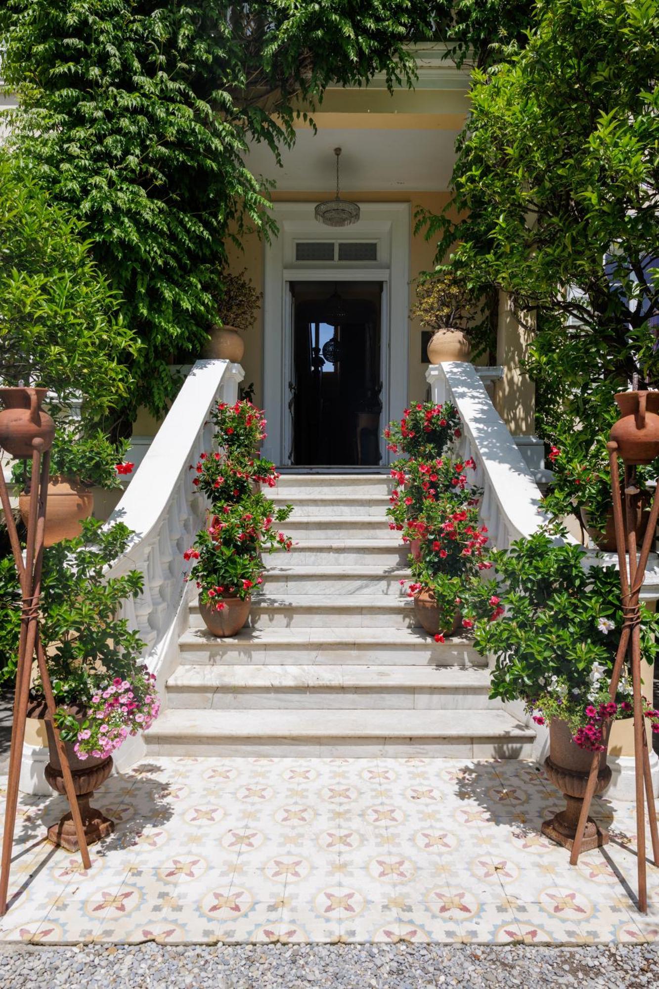 Hôtel Sainte Valérie Juan-les-Pins Exterior foto